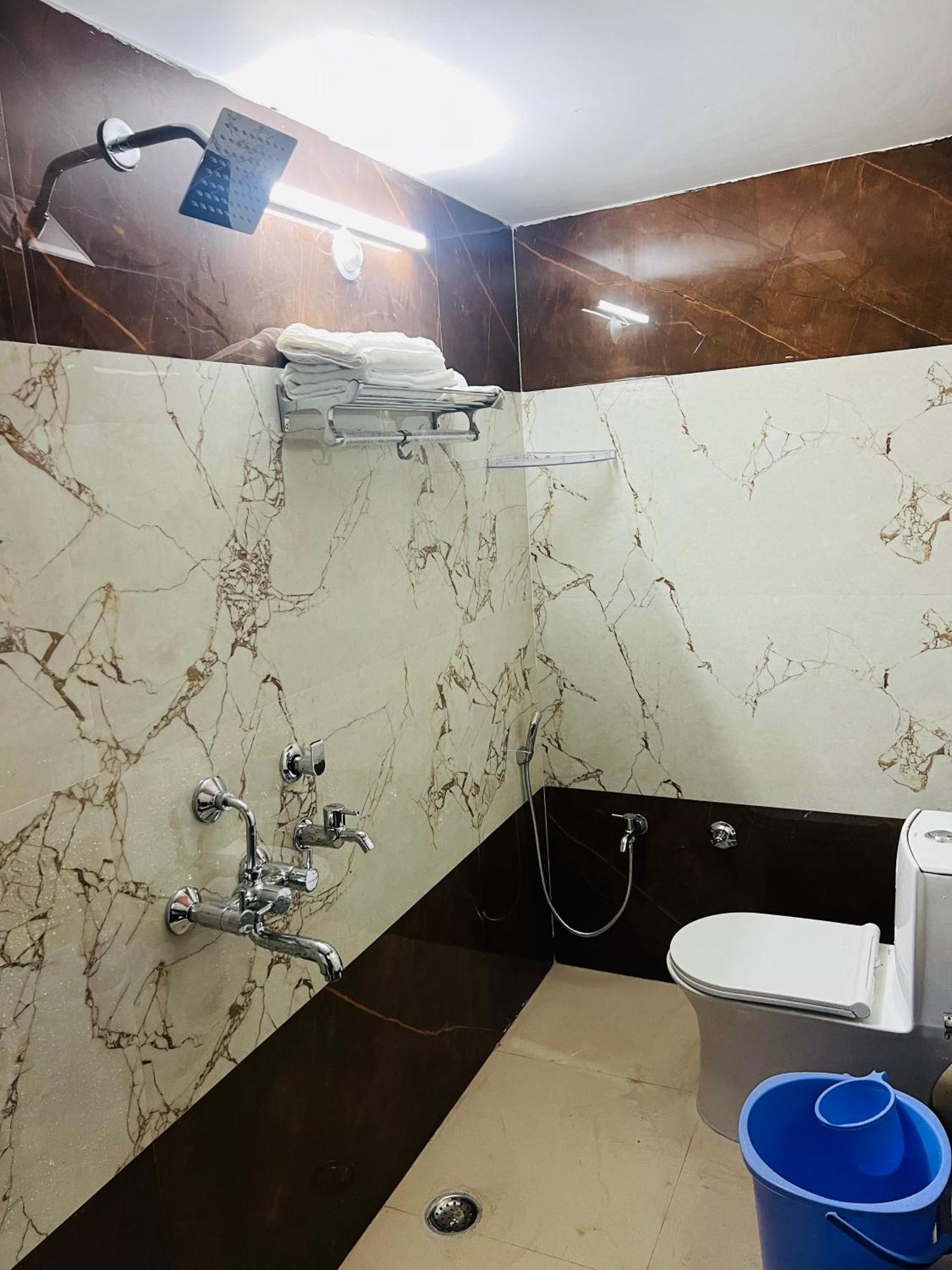 Sg Home Stay Ayodhya Exterior foto